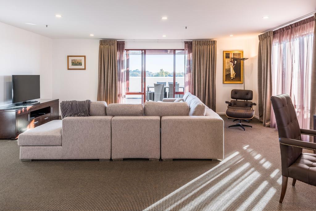 Fino Hotel & Suites Christchurch Bagian luar foto